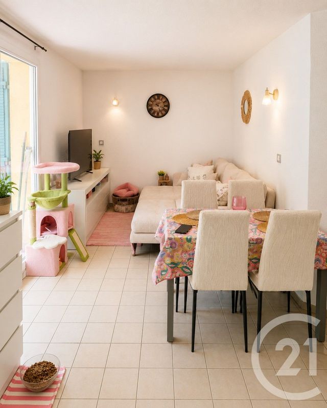 Appartement à vendre - 2 pièces - 35.7 m2 - DIGNE LES BAINS - 04 - PROVENCE-ALPES-COTE-D-AZUR - Century 21 Grand Maison