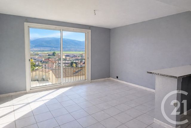 Appartement T4 à vendre - 4 pièces - 65.0 m2 - PEYRUIS - 04 - PROVENCE-ALPES-COTE-D-AZUR - Century 21 Grand Maison