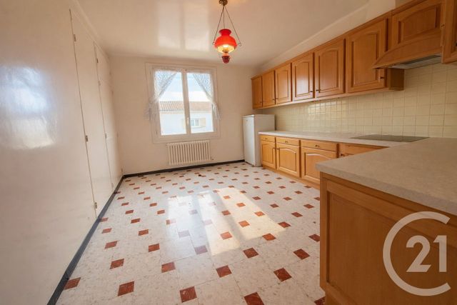 maison à vendre - 6 pièces - 115.53 m2 - LA TOUR D AIGUES - 84 - PROVENCE-ALPES-COTE-D-AZUR - Century 21 Grand Maison