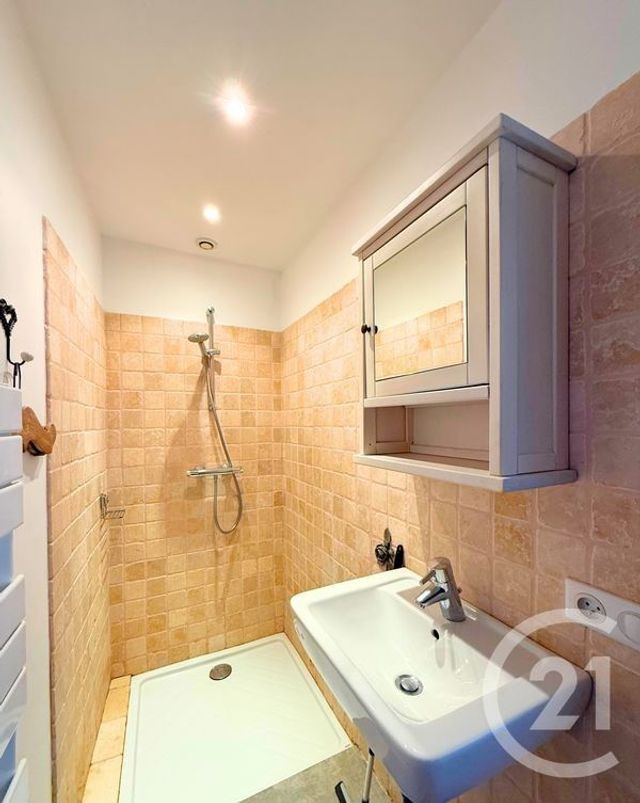 maison à vendre - 8 pièces - 210.0 m2 - THOARD - 04 - PROVENCE-ALPES-COTE-D-AZUR - Century 21 Grand Maison