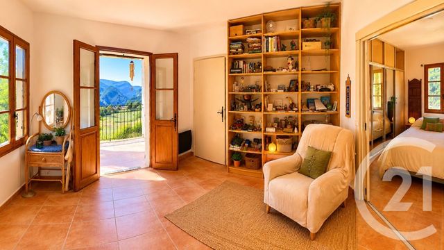 maison à vendre - 7 pièces - 183.0 m2 - ROUGON - 04 - PROVENCE-ALPES-COTE-D-AZUR - Century 21 Grand Maison